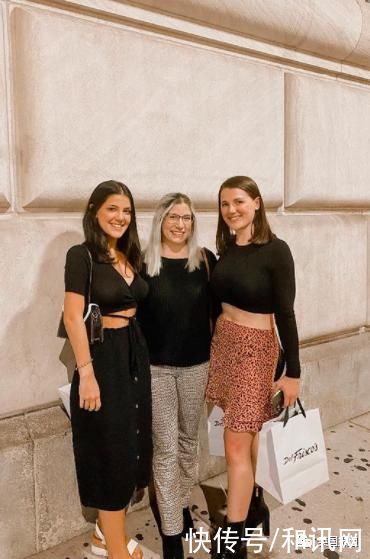 子宫|18岁少女有两个子宫?一月流两次血