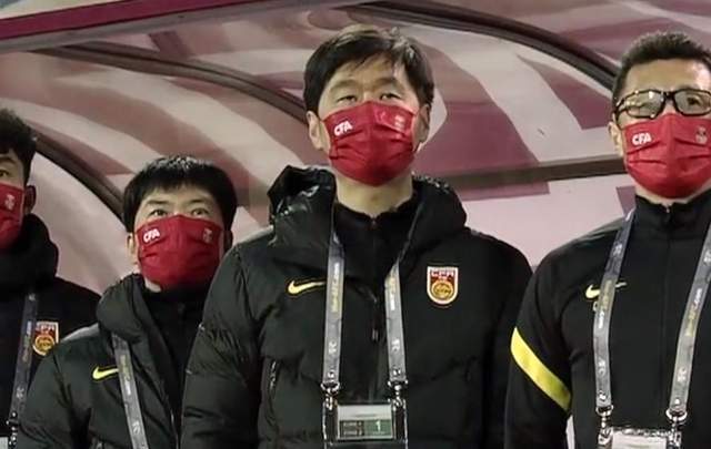 朴恒绪|感谢李霄鹏!越南主帅朴恒绪击败国足后获得续约:此前7连败!