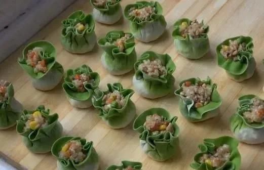  好吃|想吃烧麦不用买，教你在家做，皮薄馅大，比店里的更好吃