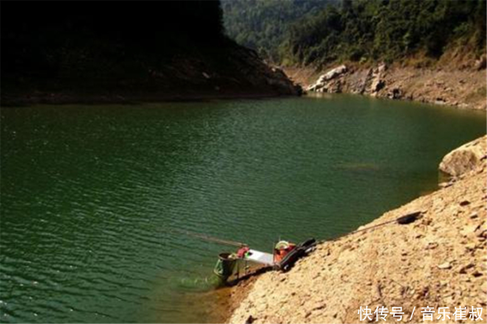 春末钓鲫鱼的5个绝佳钓点,气温开始升高,鲫鱼位置又有变化