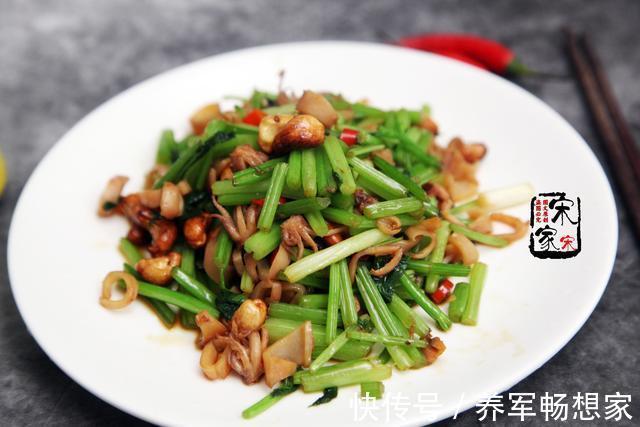 芹菜|秋天,这海鲜超肥美,45元一斤,炒芹菜太好吃了