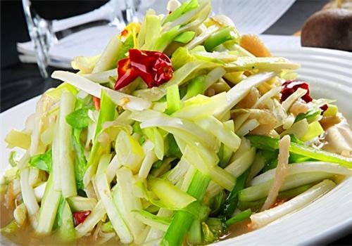 枸杞菜|夏天到了，适合常吃三种食物，排毒养颜，滋养肌肤，安神助眠