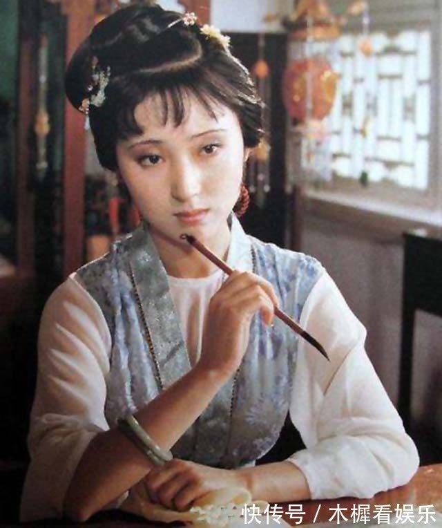 林黛玉@《红楼梦》里,黛玉唯一一次出手,却“唤”不醒贾宝玉