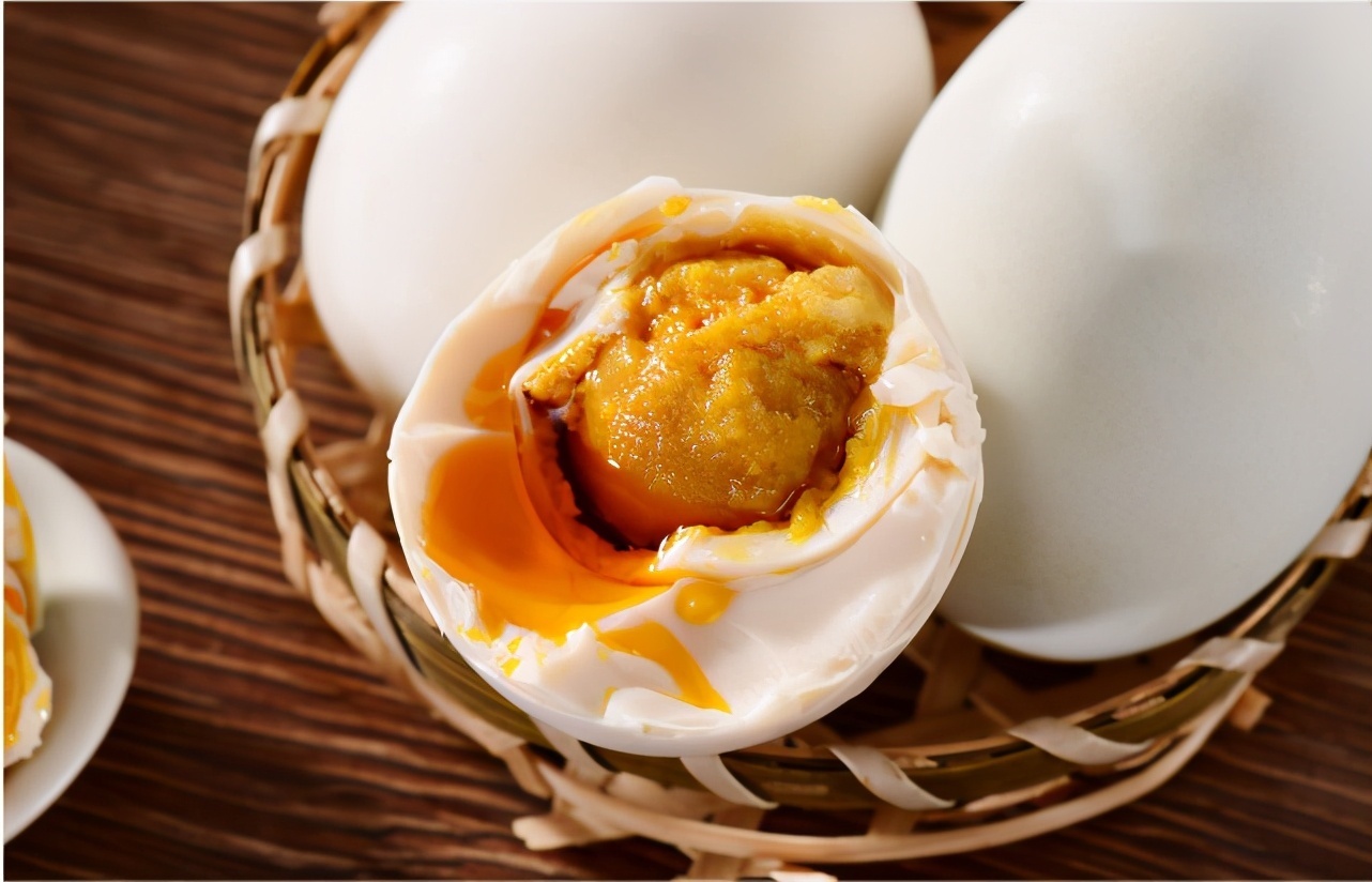 辣椒|胃病的“发物”被揪出，不是辣椒，提醒平时尽量少吃这4种食物