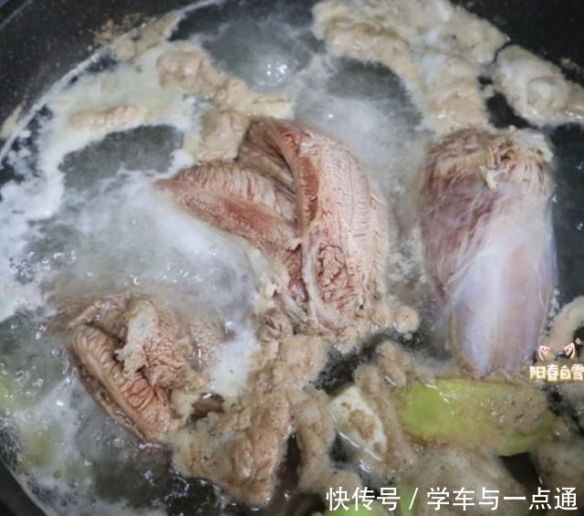 家庭式卤牛肉,配点自制蘸料,过瘾!