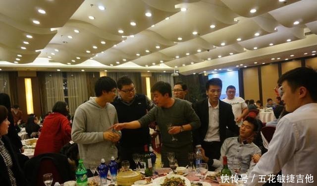 过来人告诉你这三种酒局不要参加,没有任何意义