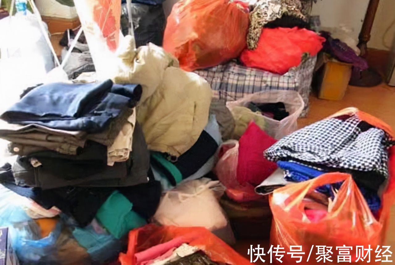 羽绒服|旧羽绒服不想穿，堆着也是占地方！找出来“照着做”，又省一笔钱