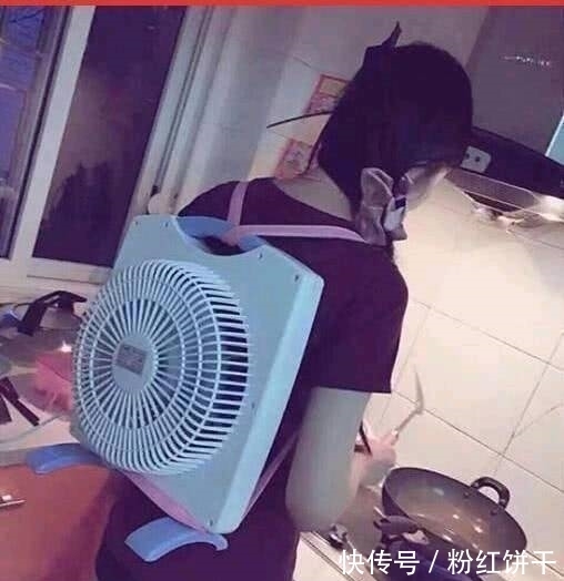 |搞笑图片幽默段子笑话:妹子,你很会摆拍照姿势啊,哈哈哈