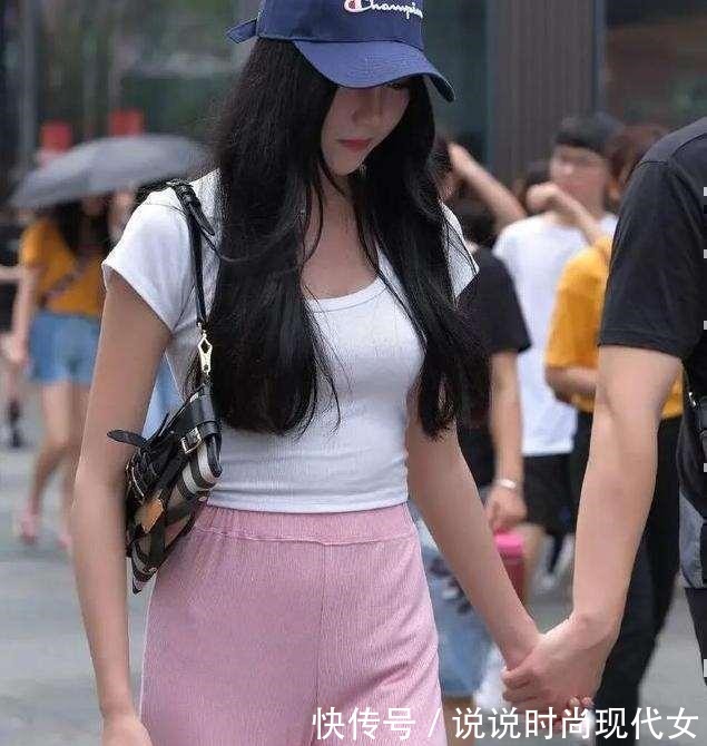 穿搭 年轻自信的瑜伽裤穿搭随心又时髦,展示美丽小脚,清新特别!