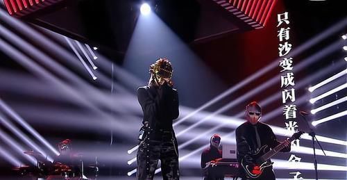 好聲音:汪峰的點(diǎn)評(píng)引起爭(zhēng)議,3比5落敗,迷你機(jī)遺憾離場(chǎng)