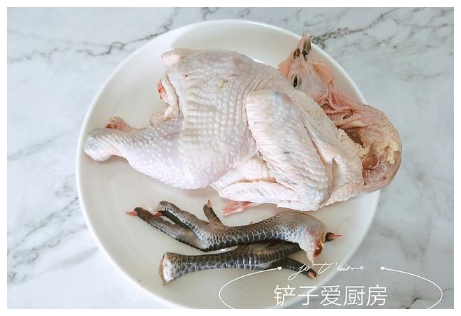 炖鸡汤需要焯水吗这步做错了，鸡肉发柴，放再多的料也不好喝