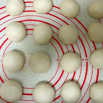 松软牛奶小餐包