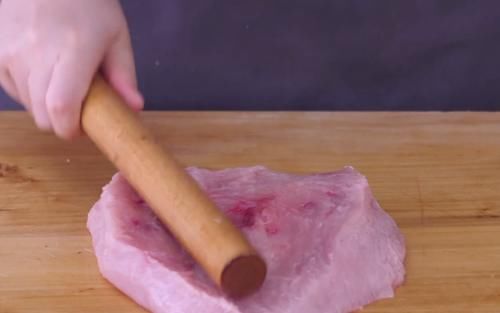  芝士|分享一款芝士夹心大鸡排，烹饪简单，外酥里嫩，家人爱吃的美味