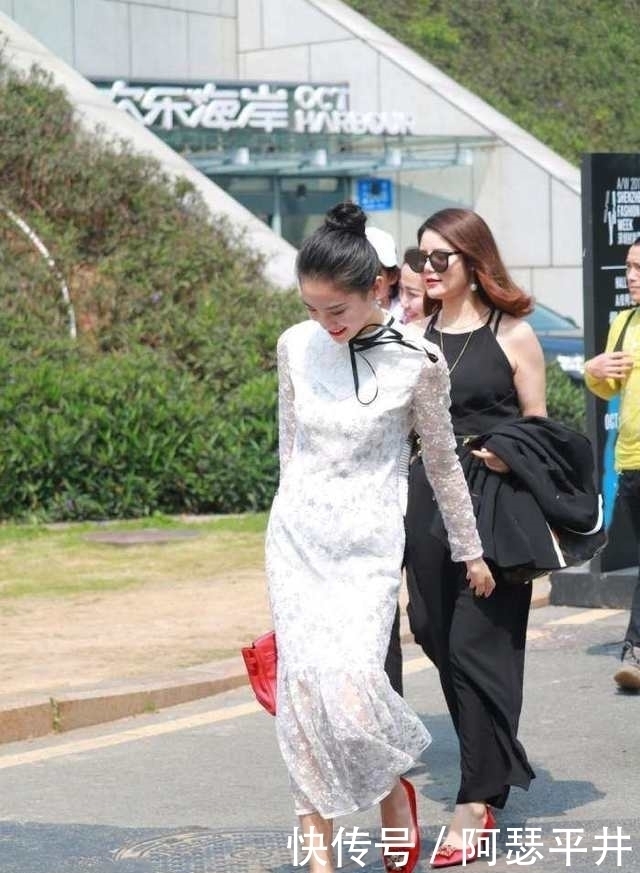 美女穿搭:白色长裙的少女,皮肤白皙身材高挑,气质清新优雅大方