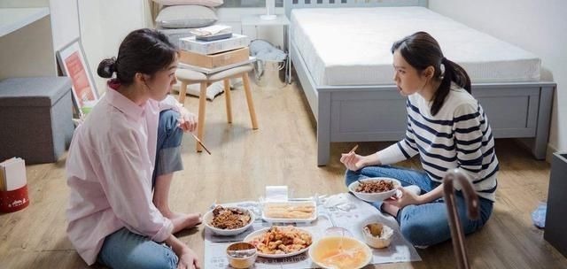 宝妈|“生两个儿子,不生一个女儿”,听完二胎妈妈的故事,我恍然大悟