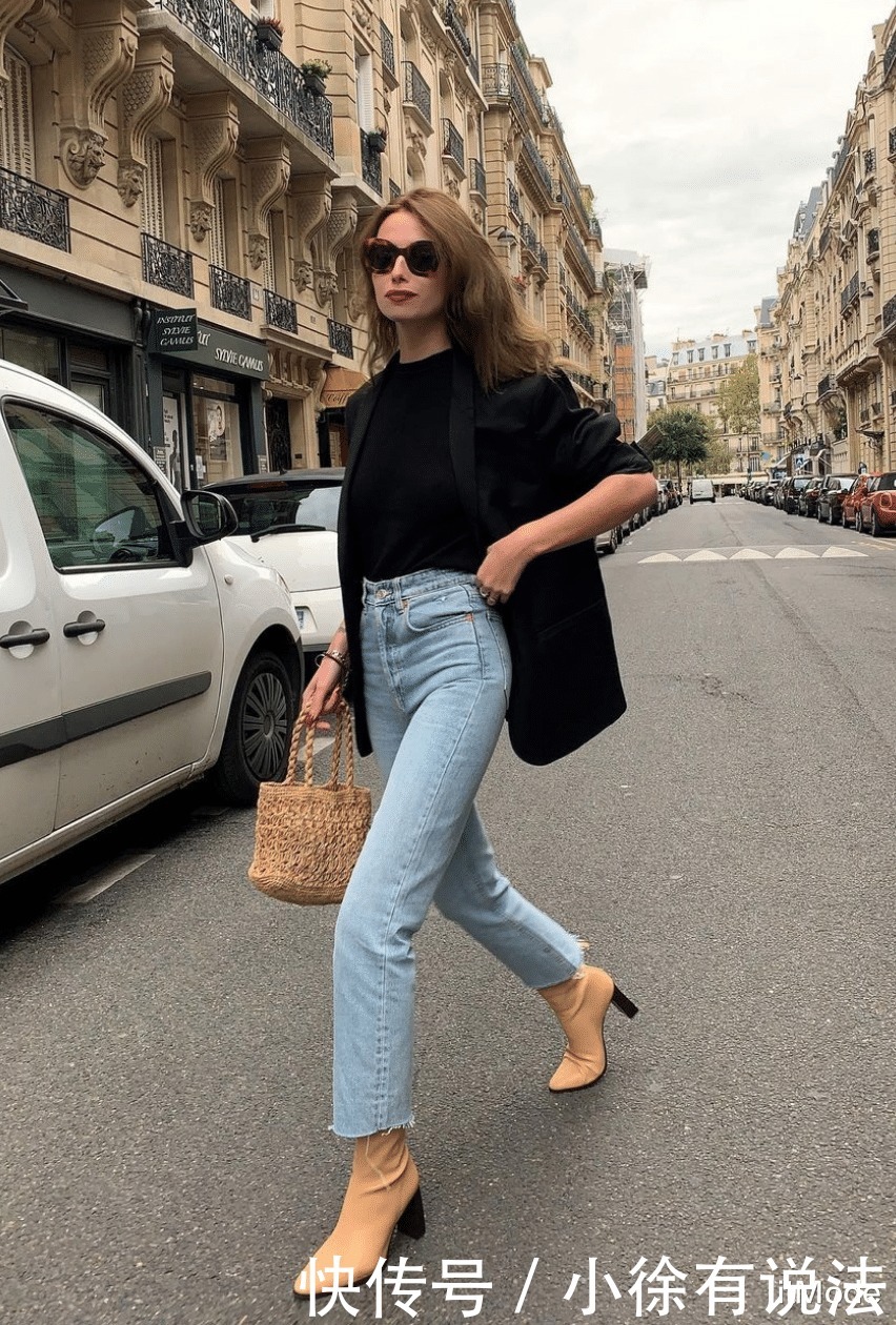 搭配|别再穿“打底裤”了,现在流行“裤子+靴子”!保暖又显瘦!