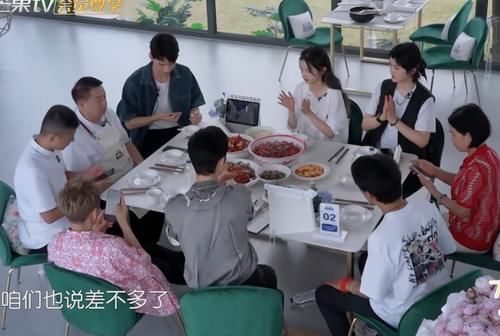 中餐厅5|《中餐厅5》重心偏离，嘉宾卖力凹人设，也挡不住风评变差
