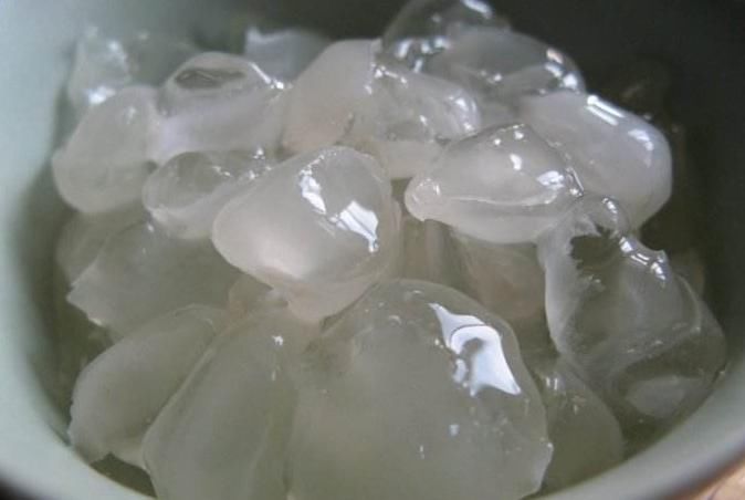 女性经常吃|女人不想老太快，常吃7种天然“胶原蛋白”，助你越来年轻