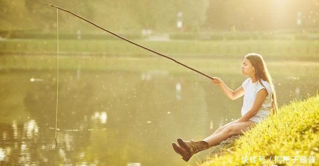 春天钓鱼时,老钓手都会在一天内至少换1次饵,啥原因你知道吗?