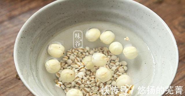 莲子|开学了，早餐多给学生这样吃，营养全面，嗓子不难受，头脑更聪明！