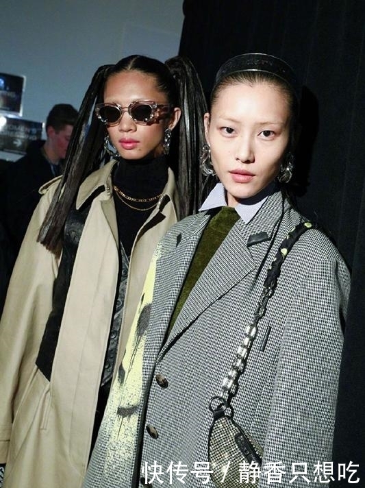 时髦|刘雯惊艳了!无眉妆配喷绘大衣也不丑,见到过的最高级的另类时髦