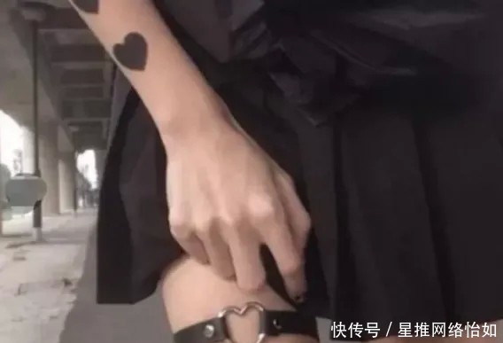 腿部|直男:女孩子腿部绑的“带子”是干嘛用的?网友:涨知识了!