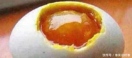  怎样腌鸡蛋出油不咸，你们会么