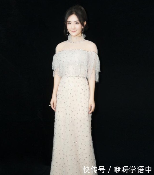 手臂|张杰谢娜不愧是金童玉女,张杰穿西装很绅士,谢娜穿一字裙像公主!