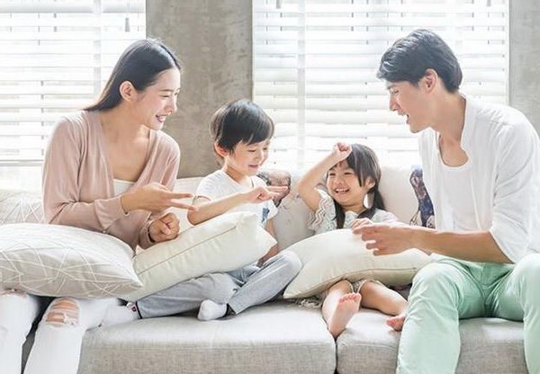 约法三章|“戏精姑姑”带娃走红,比侄子还能“耍赖”,演技浮夸但效果满分