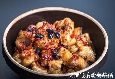 秋天,我家最爱吃的一道蒸菜,每周做一次,鲜美下饭,营养又健康