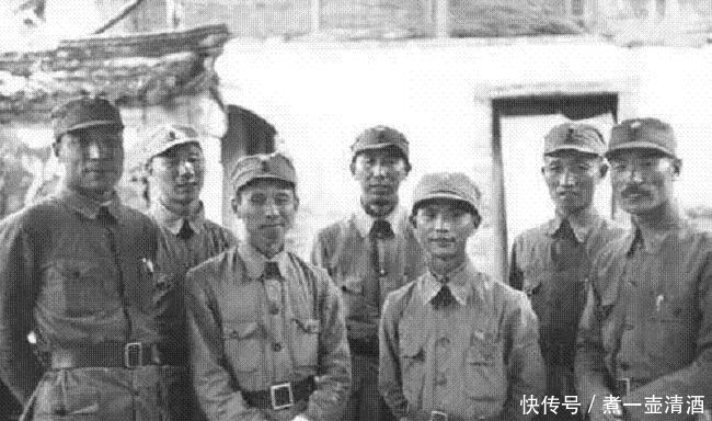 野战军|1955年授衔,装甲兵司令员许光达成为大将,副司令员是什么军衔?