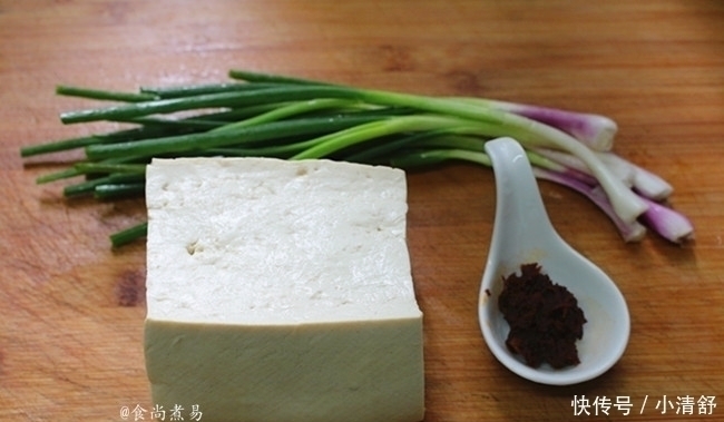 烹调|豆腐这样炖，外酥里嫩不松散，我家每周至少煮一锅，雷打不动