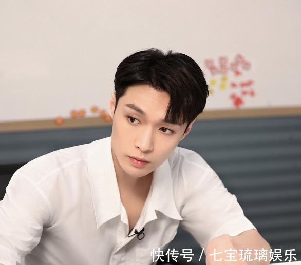 艺兴|张子枫排斥张艺兴拍兄妹照与彭昱畅很亲密,却当艺兴是背景墙