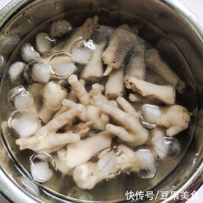 最爱的柠檬百香果泡鸡爪|#夏日开胃餐#夏天最爱的柠檬百香果泡鸡爪