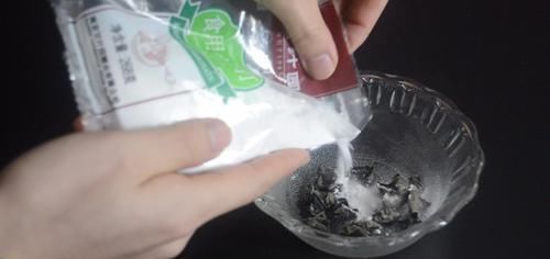  泡木耳，很多人第一步就错了，饭店厨房教我一诀窍，泡的又大又软