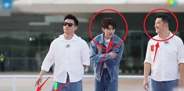 蔡徐坤|跑男9蔡徐坤被迫成沙溢儿子，谁在意他的表情？是否介意很显然