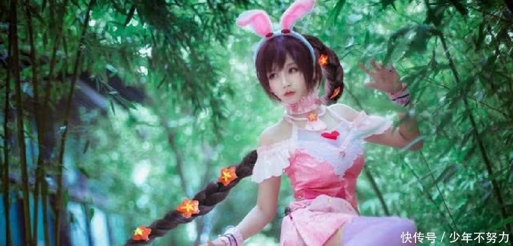 小舞|同样是cos小舞,本以为图一图二都够美了,看到图三,好想抱回家