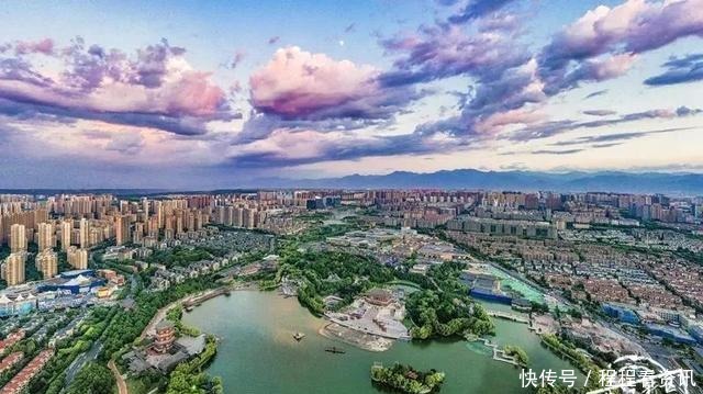 唐诗曲江|杜甫与“青春波浪芙蓉园”