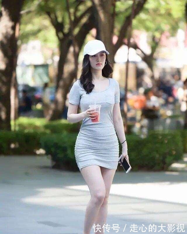 时尚 精致时尚的打底裤穿出青春气质,秀出阳光的气质,清澈甜美!