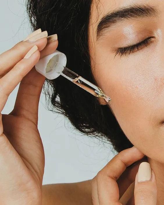 保湿|看着细腻有光泽的天生好皮肤,做对了啥?