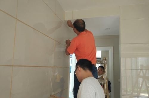 瓷砖不要直接做美缝,清洗工作不能忽视,清理干净才有好效果