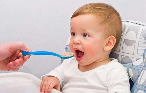 孩子|家长赶紧拉黑！这几种“假营养”的辅食，孩子吃多了会影响消化