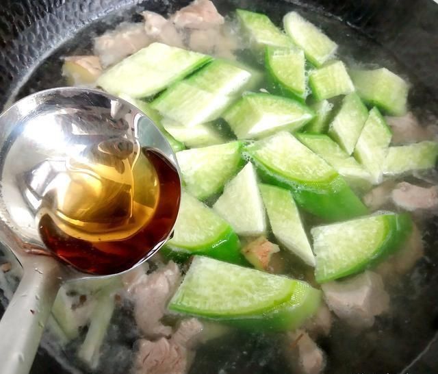 大厨|炖牛肉时,有人焯水有人直接炖,都不对,大厨:教你最好吃的做法