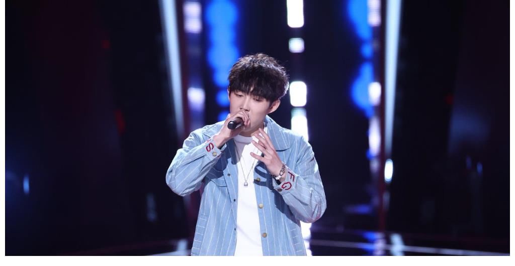 好声音|《好声音》热播，周深呼声最高，那英怎么就选了张碧晨？