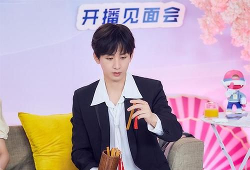 文能武|《與君歌》首播爭議大，網友和粉絲各執一詞？