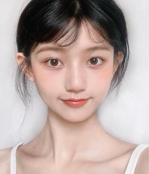 “美白误区”女人一定要知道！小心没变白，反而长斑、更黑了