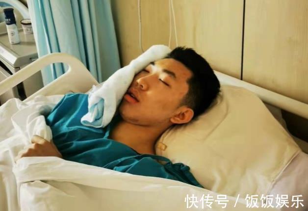 肘击|CBA重磅罚单!许钟豪肘击致廖三宁面部4处骨折 禁赛3场罚款十万