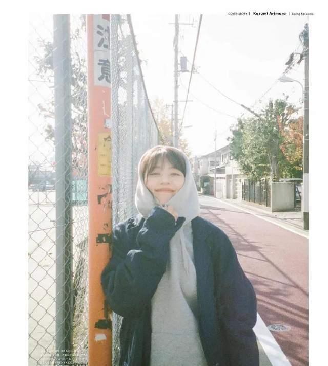 她们说:这个春天拥有这3件单品就够了!叠穿或单穿都能成为焦点