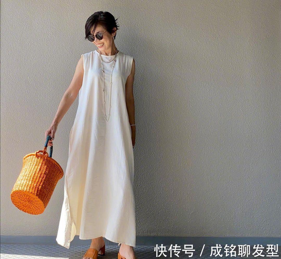 女性|这才是适合60女性的减龄穿搭，不花哨不扮嫩，自然老去也很美
