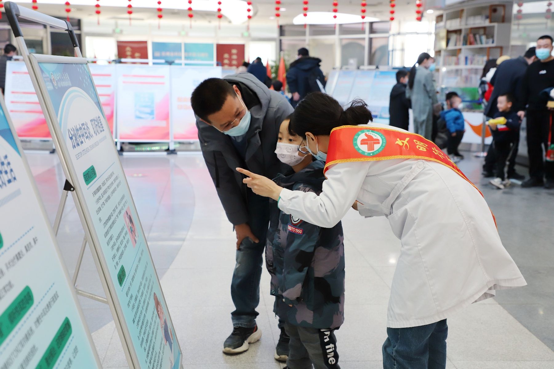 爱耳日|滨州市科技馆联合滨州市人民医院开展 “全国爱耳日”科普活动